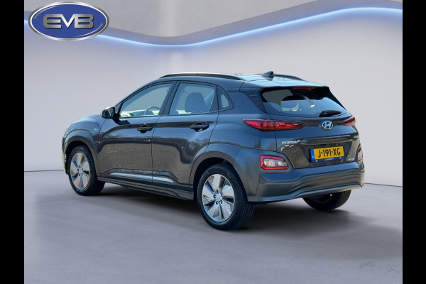 Hyundai Kona EV Comfort 64 kWh, achteruitrijcamera, SOH 100 % adaptief cruise, led verlichting, digitaal cockpit, NL auto met nap