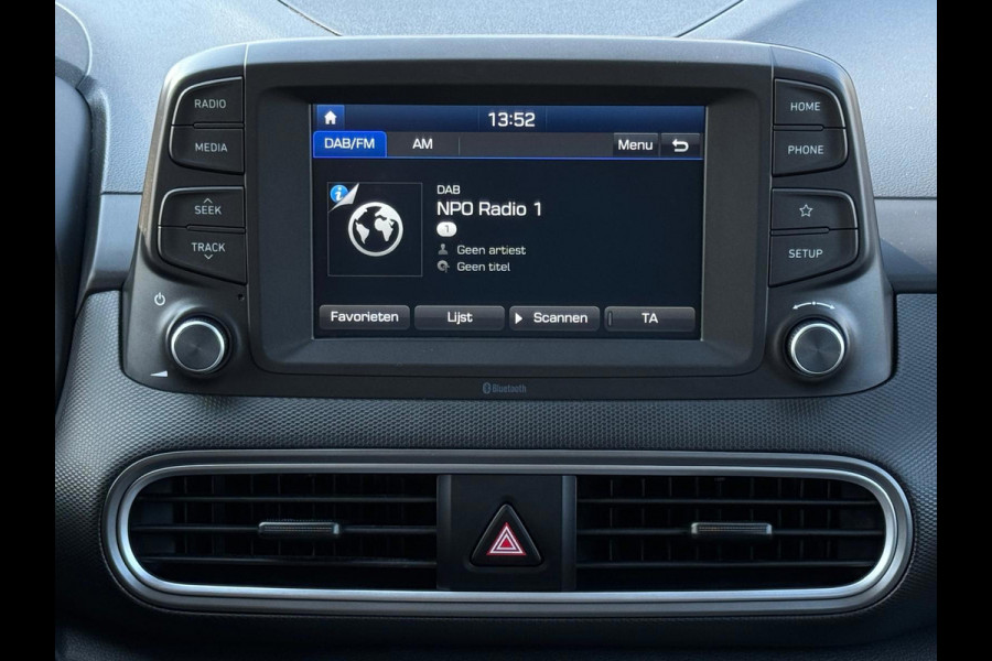 Hyundai Kona EV Comfort 64 kWh, achteruitrijcamera, SOH 100 % adaptief cruise, led verlichting, digitaal cockpit, NL auto met nap