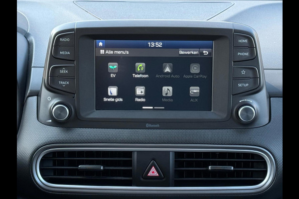 Hyundai Kona EV Comfort 64 kWh, achteruitrijcamera, SOH 100 % adaptief cruise, led verlichting, digitaal cockpit, NL auto met nap