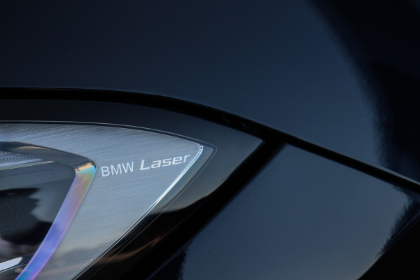 BMW 3-serie 330i M-Sport Business Edition Plus | NAP! | TOPSTAAT! | M-SPORT | PANO | LASER | MEMORY | H&K | CARBON INTERIEUR