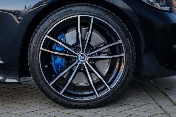 BMW 3-serie 330i M-Sport Business Edition Plus | NAP! | TOPSTAAT! | M-SPORT | PANO | LASER | MEMORY | H&K | CARBON INTERIEUR