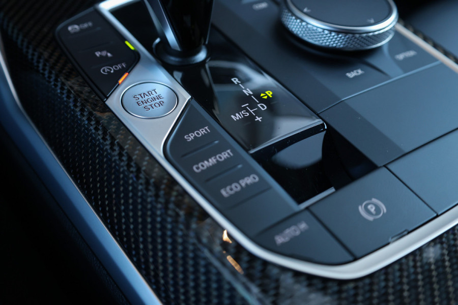 BMW 3-serie 330i M-Sport Business Edition Plus | NAP! | TOPSTAAT! | M-SPORT | PANO | LASER | MEMORY | H&K | CARBON INTERIEUR