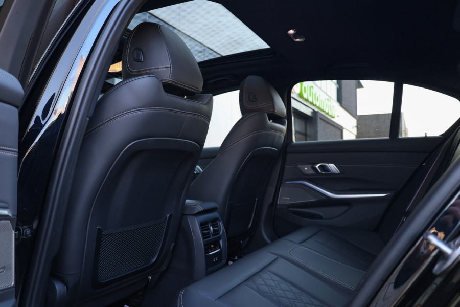 BMW 3-serie 330i M-Sport Business Edition Plus | NAP! | TOPSTAAT! | M-SPORT | PANO | LASER | MEMORY | H&K | CARBON INTERIEUR