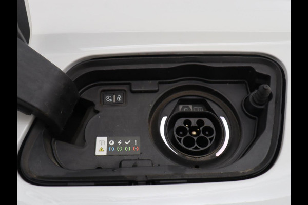 Opel Grandland X 1.6 Turbo Hybrid Business Executive | Stoelverwarming | Adaptive cruise | Camera | Carplay | Stuurverwarming | Navigatie | PHEV | Plug In