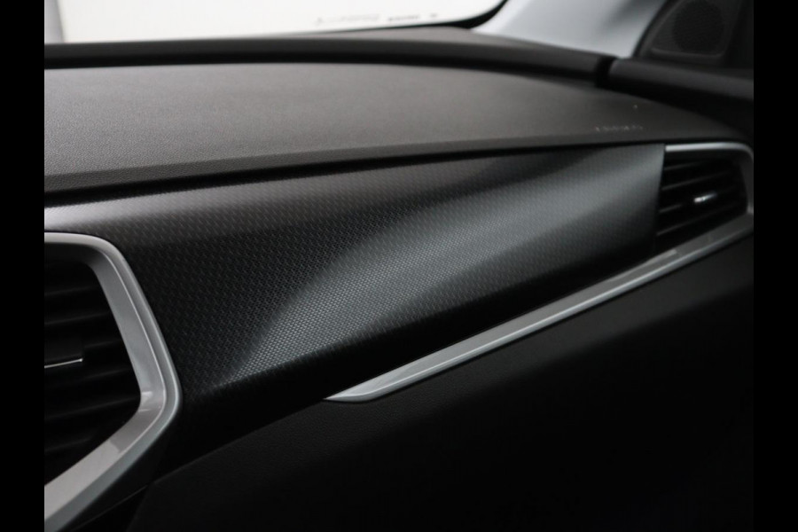 Opel Grandland X 1.6 Turbo Hybrid Business Executive | Stoelverwarming | Adaptive cruise | Camera | Carplay | Stuurverwarming | Navigatie | PHEV | Plug In