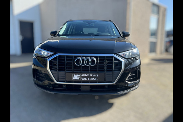 Audi Q3 45 TFSI e edition PHEV / CRUISE CONTROL / CARPLAY / CAMERA / GETINTE RAMEN / BTW / 4-SEIZOENENBANDEN / ECC