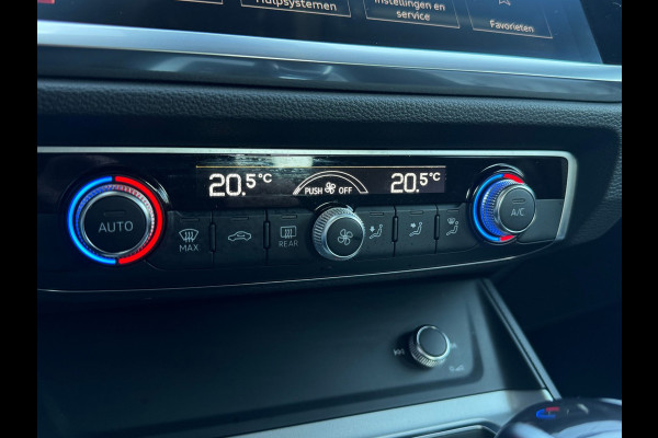 Audi Q3 45 TFSI e edition PHEV / CRUISE CONTROL / CARPLAY / CAMERA / GETINTE RAMEN / BTW / 4-SEIZOENENBANDEN / ECC