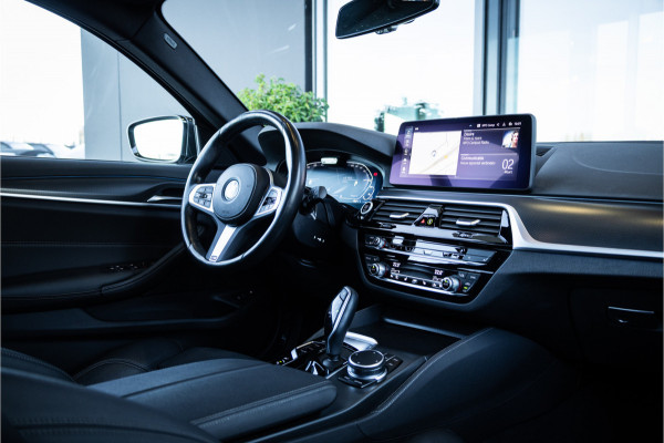 BMW 5 Serie Touring 530e Business Edition Plus - M Sport | Panorama | Elek. Trekhaak | Stoelverwarming