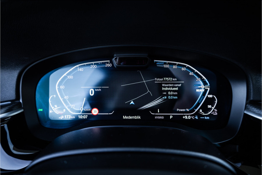 BMW 5 Serie Touring 530e Business Edition Plus - M Sport | Panorama | Elek. Trekhaak | Stoelverwarming