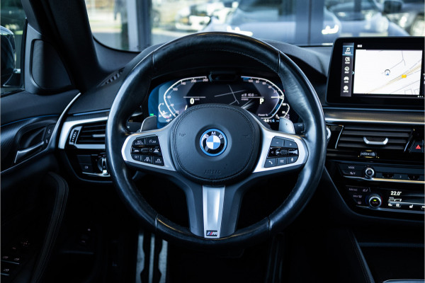 BMW 5 Serie Touring 530e Business Edition Plus - M Sport | Panorama | Elek. Trekhaak | Stoelverwarming