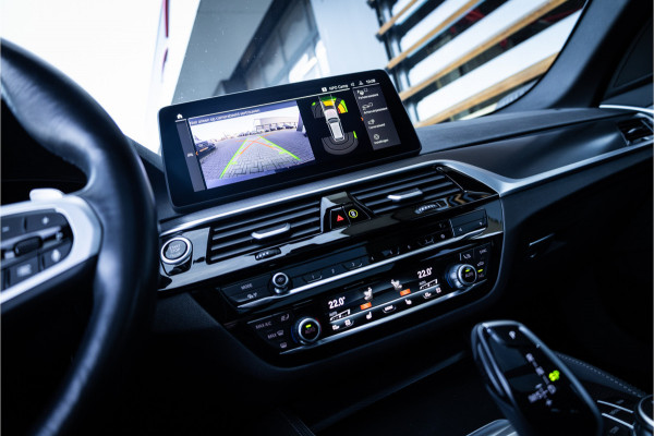 BMW 5 Serie Touring 530e Business Edition Plus - M Sport | Panorama | Elek. Trekhaak | Stoelverwarming