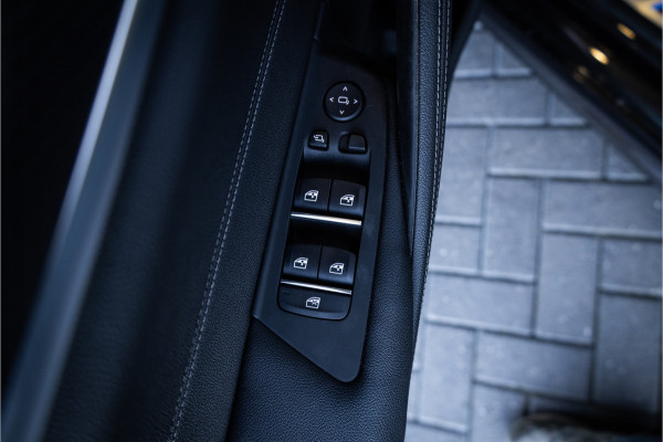 BMW 5 Serie Touring 530e Business Edition Plus - M Sport | Panorama | Elek. Trekhaak | Stoelverwarming