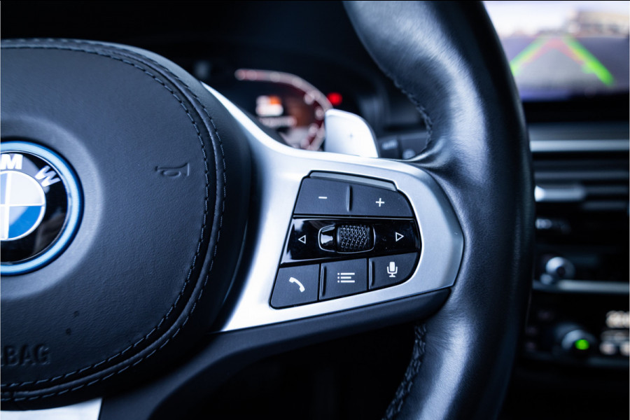 BMW 5 Serie Touring 530e Business Edition Plus - M Sport | Panorama | Elek. Trekhaak | Stoelverwarming