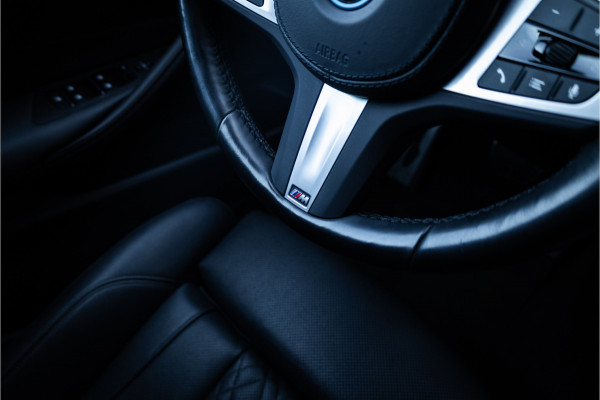 BMW 5 Serie Touring 530e Business Edition Plus - M Sport | Panorama | Elek. Trekhaak | Stoelverwarming
