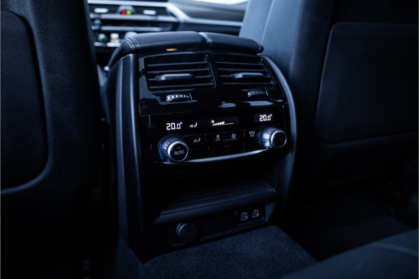 BMW 5 Serie Touring 530e Business Edition Plus - M Sport | Panorama | Elek. Trekhaak | Stoelverwarming