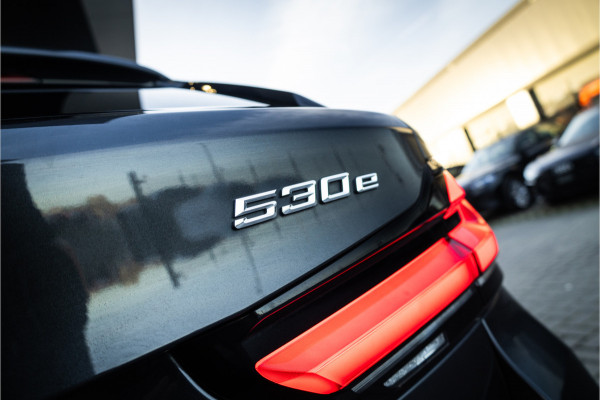 BMW 5 Serie Touring 530e Business Edition Plus - M Sport | Panorama | Elek. Trekhaak | Stoelverwarming