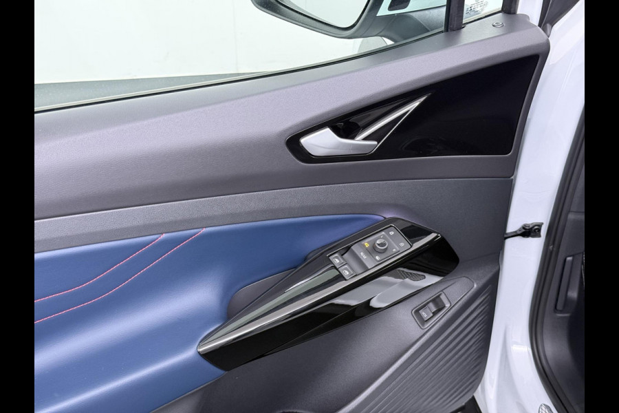 Volkswagen ID.4 GTX Advantage 4Motion 77 kWh VAN €32.900,- NU VOOR SLECHTS €29.877,- Uw LENTEVOORDEEL €3.023,-300PK | SOH 90% | WARMTEPOMP | 20 INCH | TREKHAK ELEKTRISCH UITKLAPBAAR | ACC CRUISE CONTROLE | STOEL + STUURWIELVERWARMING | MATRIX-LED-KOPLAMP (IQ.LIGHT) | RIJKLAAR GELEVERD MET 12 MND BOVAG GARANTIE