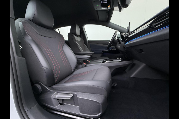 Volkswagen ID.4 GTX Advantage 4Motion 77 kWh VAN €32.900,- NU VOOR SLECHTS €29.877,- Uw LENTEVOORDEEL €3.023,-300PK | SOH 90% | WARMTEPOMP | 20 INCH | TREKHAK ELEKTRISCH UITKLAPBAAR | ACC CRUISE CONTROLE | STOEL + STUURWIELVERWARMING | MATRIX-LED-KOPLAMP (IQ.LIGHT) | RIJKLAAR GELEVERD MET 12 MND BOVAG GARANTIE