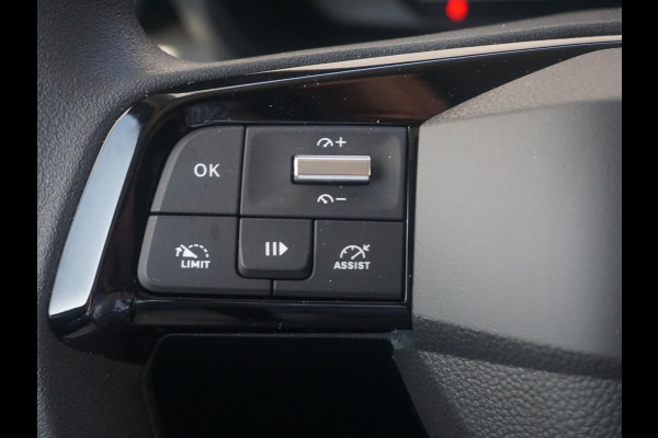 Opel Combo L1 102 Pk. | BPM-vrij | 15 km. | camera | Apple Carplay | betimmering | trekhaak | rijklaarprijs