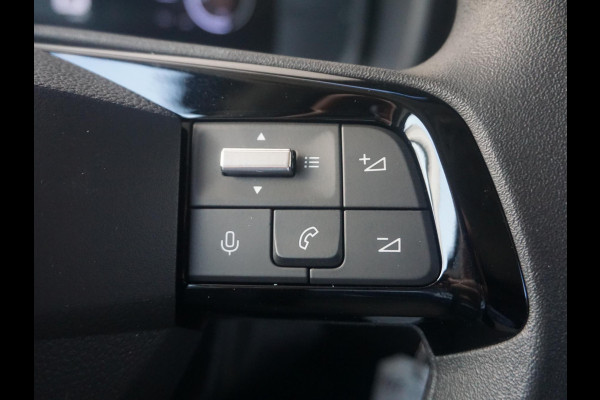 Opel Combo L1 102 Pk. | BPM-vrij | 15 km. | camera | Apple Carplay | betimmering | trekhaak | rijklaarprijs