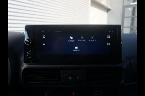 Opel Combo L1 102 Pk. | BPM-vrij | 15 km. | camera | Apple Carplay | betimmering | trekhaak | rijklaarprijs