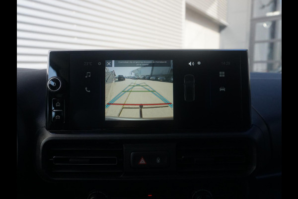 Opel Combo L1 102 Pk. | BPM-vrij | 15 km. | camera | Apple Carplay | betimmering | trekhaak | rijklaarprijs