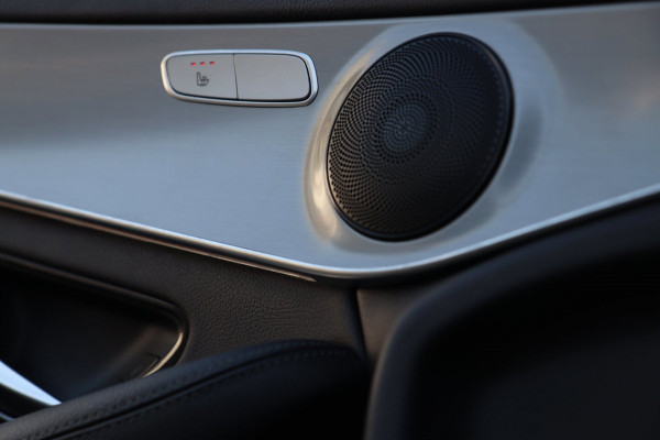 Mercedes-Benz GLC 220d 4MATIC / PANODAK / CAMERA / DODEHOEK / CARPLAY