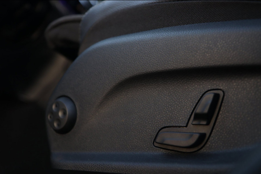 Mercedes-Benz GLC 220d 4MATIC / PANODAK / CAMERA / DODEHOEK / CARPLAY