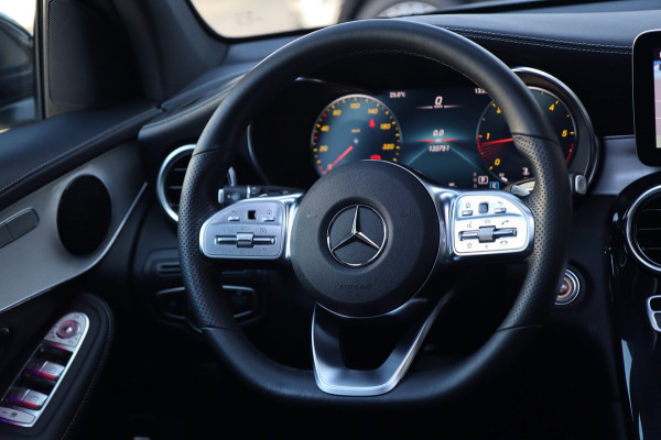 Mercedes-Benz GLC 220d 4MATIC / PANODAK / CAMERA / DODEHOEK / CARPLAY