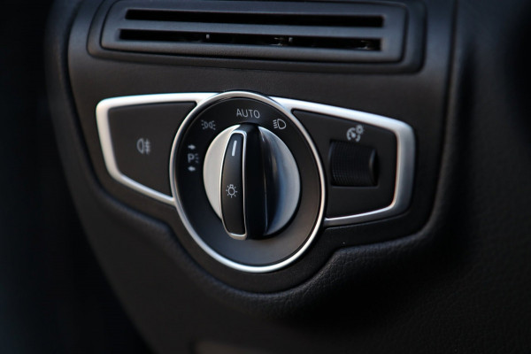 Mercedes-Benz GLC 220d 4MATIC / PANODAK / CAMERA / DODEHOEK / CARPLAY