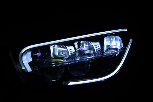 Mercedes-Benz GLC 220d 4MATIC / PANODAK / CAMERA / DODEHOEK / CARPLAY