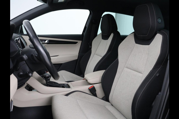 Škoda Karoq 1.5 TSI Style | Stoelverwarming | Virtual Cockpit | Adaptive cruise | Carplay | Achterbankverwarming | Navigatie | Keyless | Full LED | Parkeerhulp | Stuurverwarming |