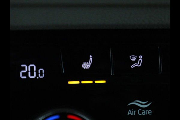 Škoda Karoq 1.5 TSI Style | Stoelverwarming | Virtual Cockpit | Adaptive cruise | Carplay | Achterbankverwarming | Navigatie | Keyless | Full LED | Parkeerhulp | Stuurverwarming |
