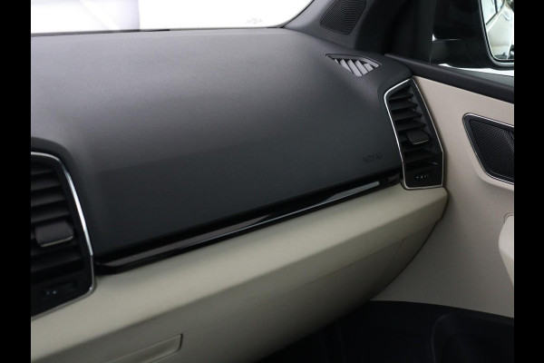 Škoda Karoq 1.5 TSI Style | Stoelverwarming | Virtual Cockpit | Adaptive cruise | Carplay | Achterbankverwarming | Navigatie | Keyless | Full LED | Parkeerhulp | Stuurverwarming |