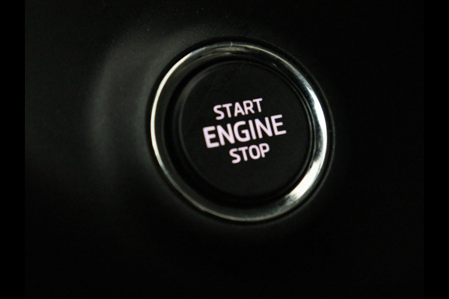 Škoda Karoq 1.5 TSI Style | Stoelverwarming | Virtual Cockpit | Adaptive cruise | Carplay | Achterbankverwarming | Navigatie | Keyless | Full LED | Parkeerhulp | Stuurverwarming |