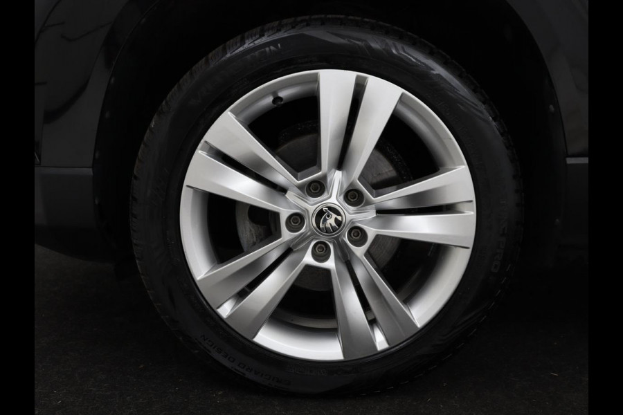 Škoda Karoq 1.5 TSI Style | Stoelverwarming | Virtual Cockpit | Adaptive cruise | Carplay | Achterbankverwarming | Navigatie | Keyless | Full LED | Parkeerhulp | Stuurverwarming |