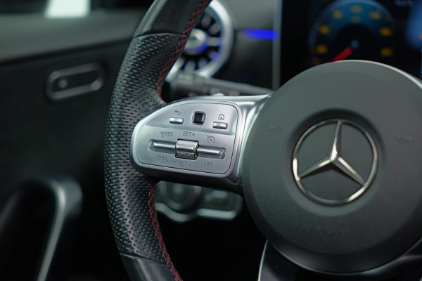Mercedes-Benz A-Klasse 200 Launch Edition Premium Plus |Pano|Ambient|Carplay|AMG|