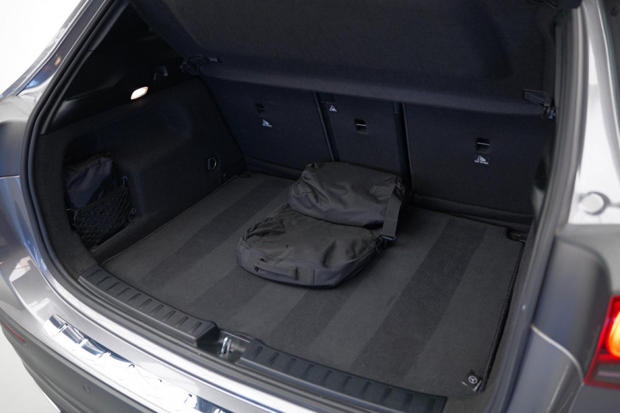 Mercedes-Benz GLA GLA 250e AMG Line |Pano|Memory|Ambient|Adaptive|