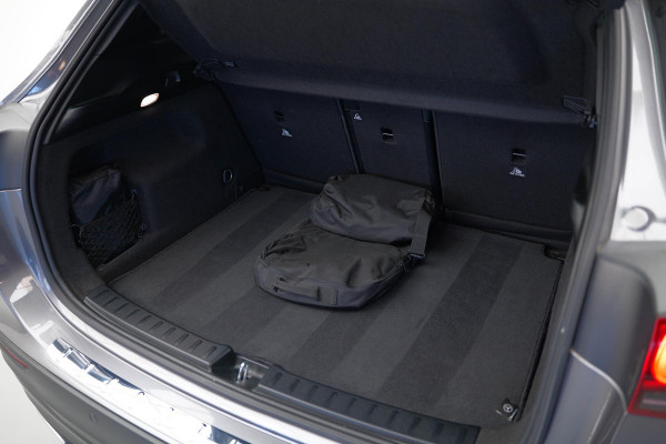 Mercedes-Benz GLA GLA 250e AMG Line |Pano|Memory|Ambient|Adaptive|