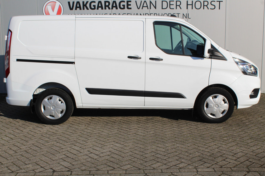 Ford Transit Custom 300 2.0 TDCI L1H1 Trend / AUTOMAAT ! Erg nette Ford Transit Custom automaat ! Airco, stoel- en voorraamverwarming, cruise control, parkeersensoren v+a, bijrijdersbank, beklede laadruimte etc.