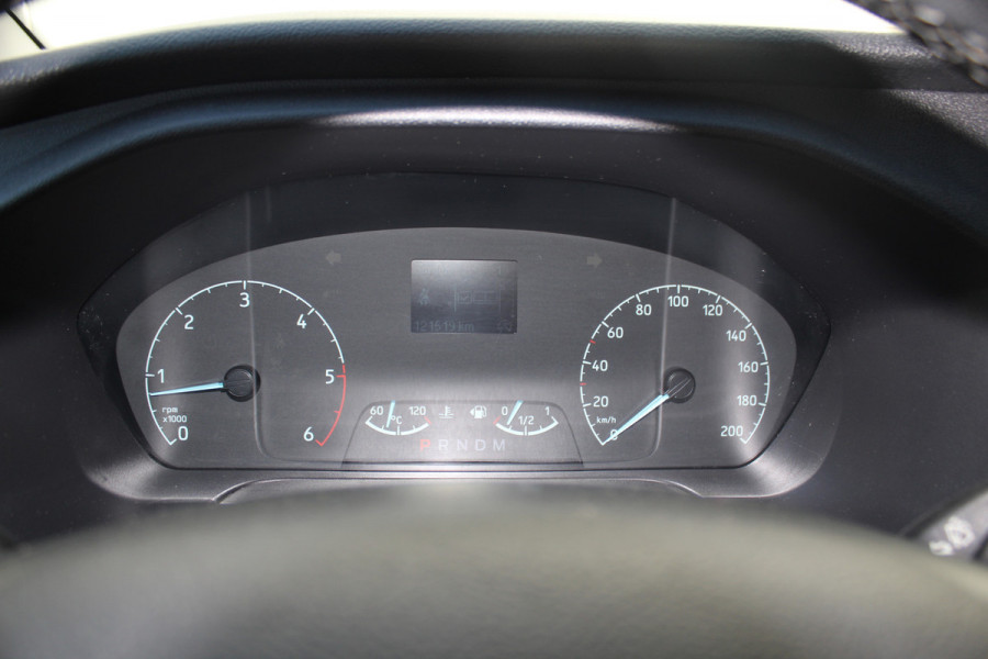 Ford Transit Custom 300 2.0 TDCI L1H1 Trend / AUTOMAAT ! Erg nette Ford Transit Custom automaat ! Airco, stoel- en voorraamverwarming, cruise control, parkeersensoren v+a, bijrijdersbank, beklede laadruimte etc.