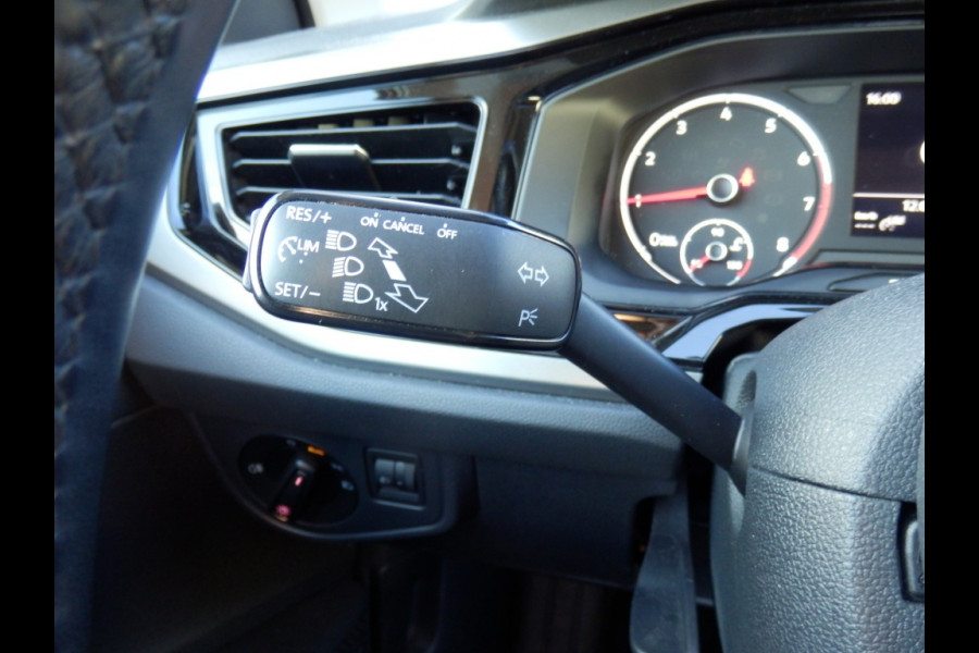 Volkswagen Polo 1.0 TSI Beats I Automaat I 5 drs. I Airco I LM velgen I
