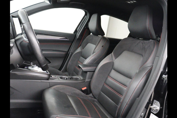 Renault Arkana 1.6 E-Tech Hybrid 145 R.S. Line | Leder/Alcantara | Trekhaak | Stoelverwarming | Adaptive cruise | Camera | Carplay | Keyless | Park Assist | Full LED | Navigatie | Stuurverwarming