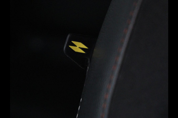 Renault Arkana 1.6 E-Tech Hybrid 145 R.S. Line | Leder/Alcantara | Trekhaak | Stoelverwarming | Adaptive cruise | Camera | Carplay | Keyless | Park Assist | Full LED | Navigatie | Stuurverwarming