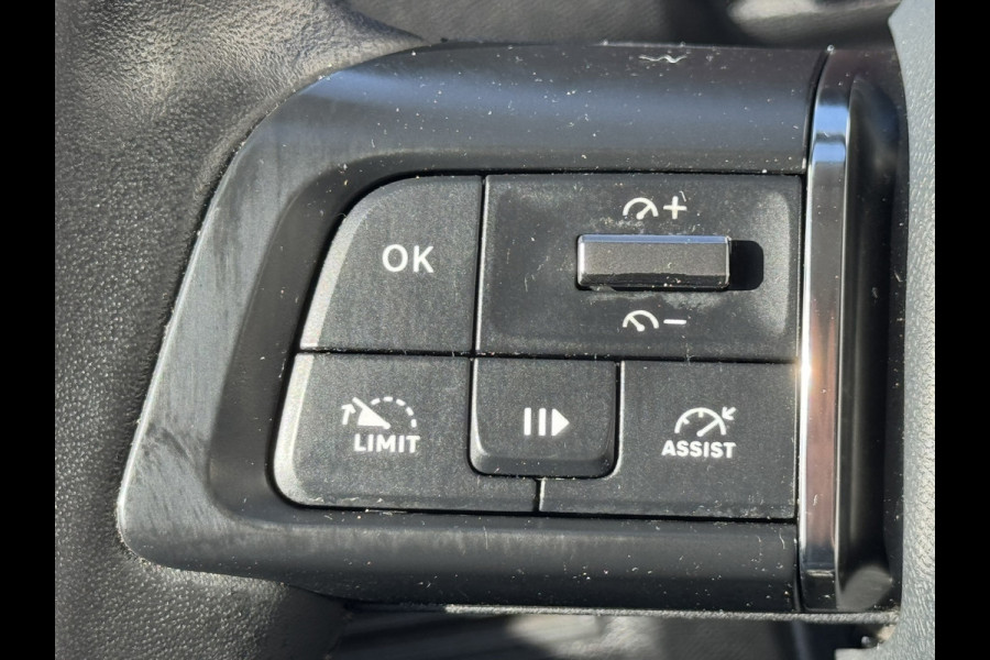 Citroën C4 1.2 PureTech Feel Cruise control Airco Apple/Android Carplay Navi Camera plus Parkeersoren achter