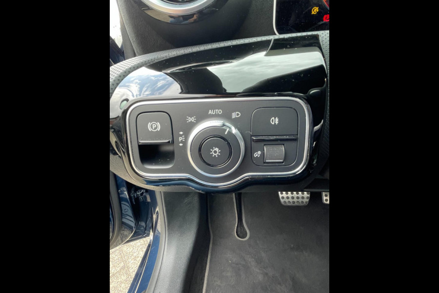 Mercedes-Benz A-Klasse 180 Advantage | panoramadak |