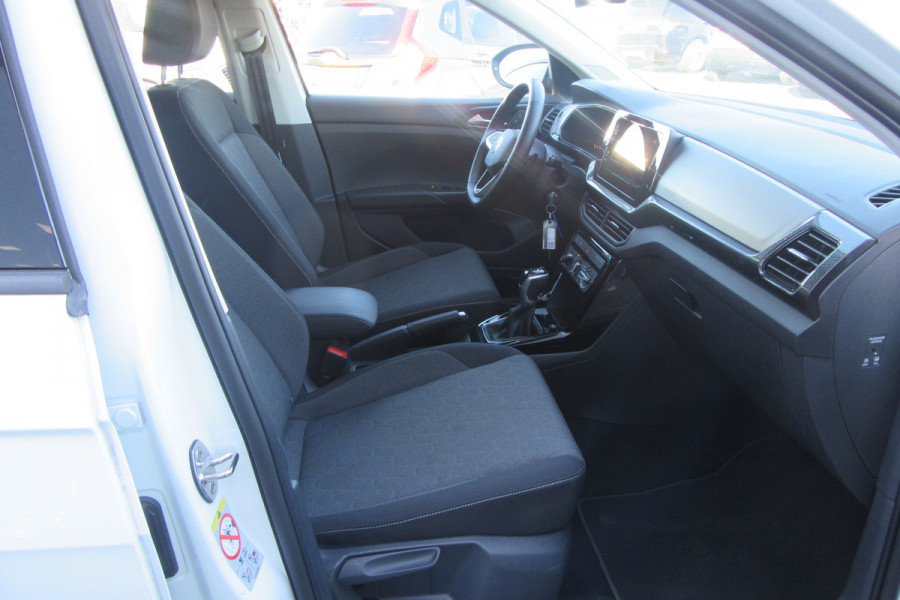 Volkswagen T-Cross 1.0 TSI Life Edition Automaat, Cruise Control, PDC V+A, Stoelverw, Carplay
