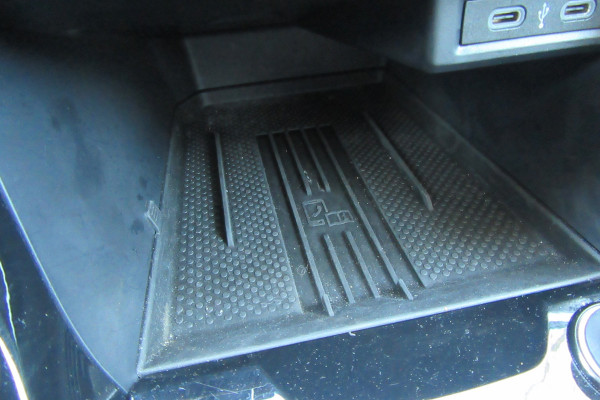 Volkswagen T-Cross 1.0 TSI Life Edition Automaat, Cruise Control, PDC V+A, Stoelverw, Carplay