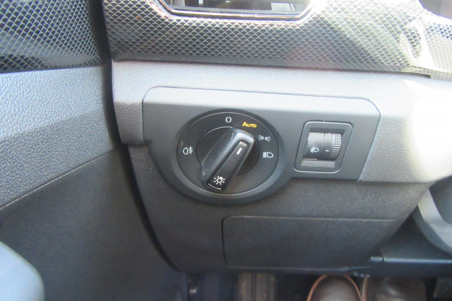 Volkswagen T-Cross 1.0 TSI Life Edition Automaat, Cruise Control, PDC V+A, Stoelverw, Carplay