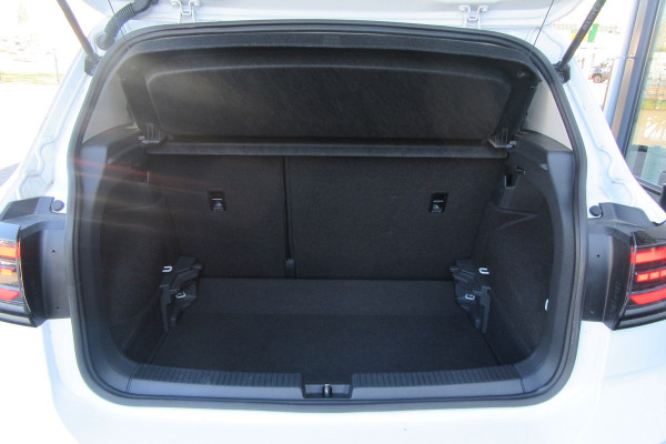 Volkswagen T-Cross 1.0 TSI Life Edition Automaat, Cruise Control, PDC V+A, Stoelverw, Carplay